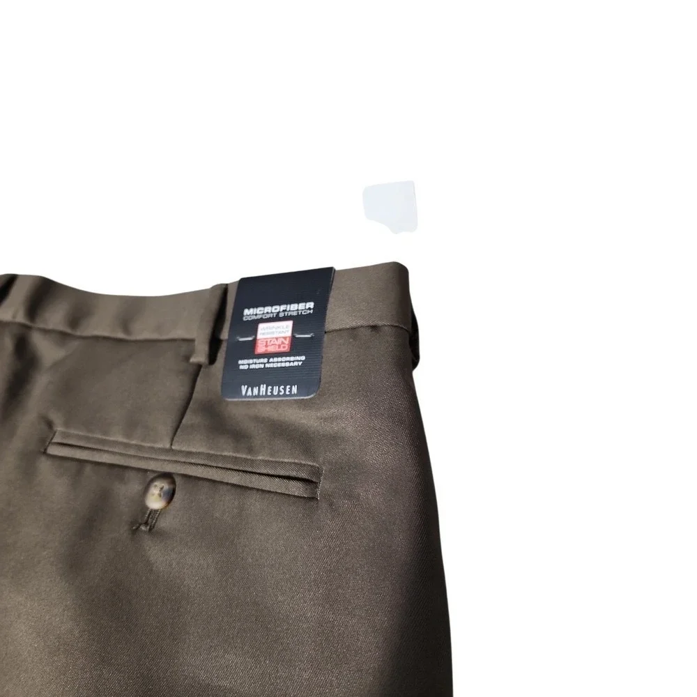 Van Heusen Dress Pants Mens 40x29 Brown Pleated Professional Microfiber